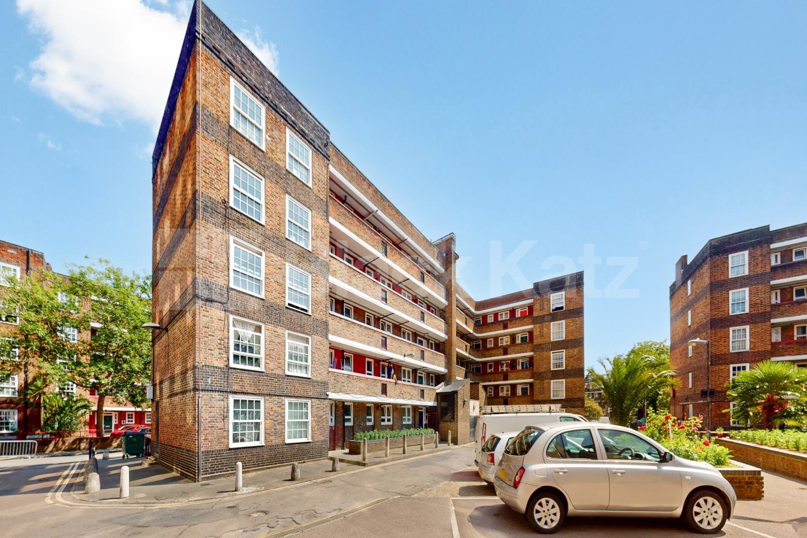 1230 Sq.ft. Four bedroomed apartment moments from Vauxhall Station.  Glasshouse Walk, Vauxhall SE11